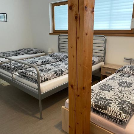 Apartman Hustopeče Exteriör bild