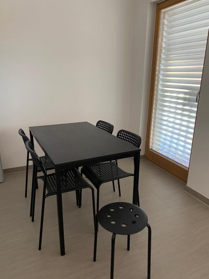Apartman Hustopeče Exteriör bild