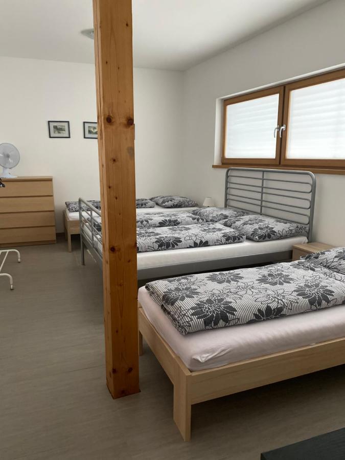 Apartman Hustopeče Exteriör bild